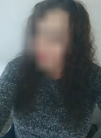 Amina, 39