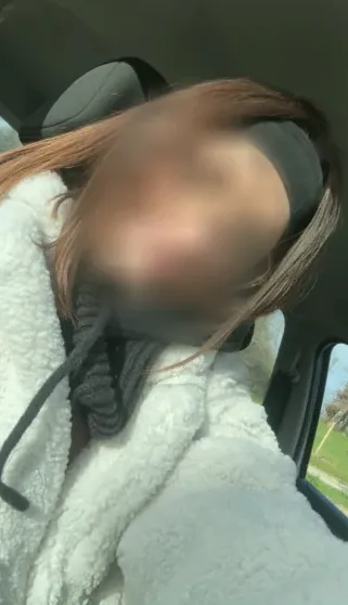 Denise, 24