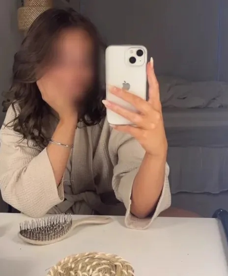 Denise, 20