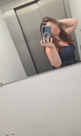 Imane, 34