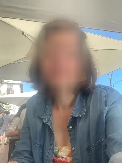 Isabella, 34