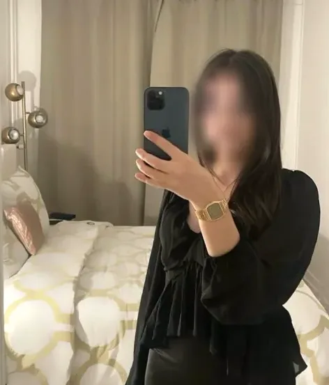 Naima, 21