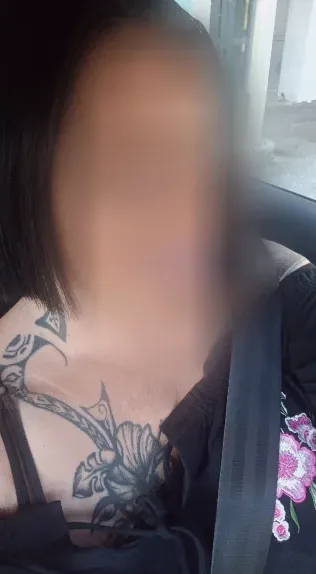Shania, 37